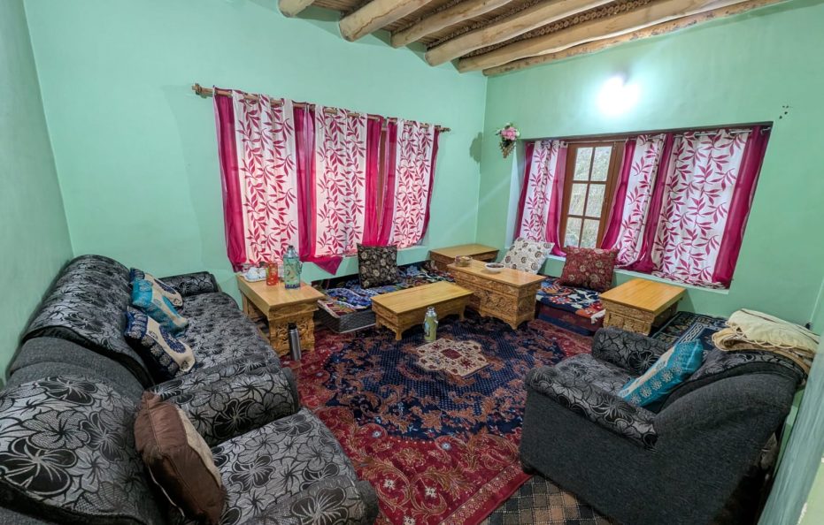 C.B HOMESTAY